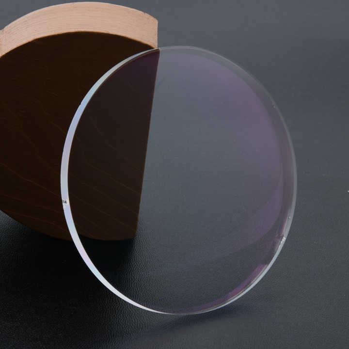 探索AL光学 SEESEE 1.56透明底座防蓝光镜片的技术革新与应用